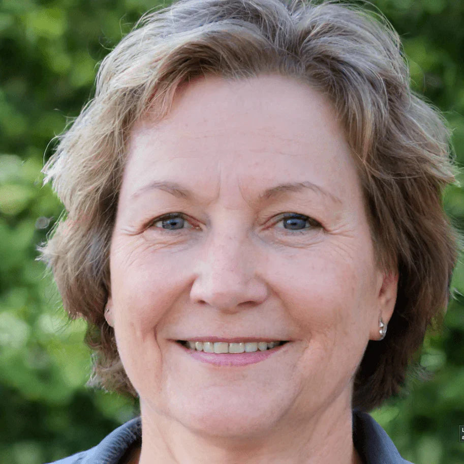 <strong>Emily R.</strong>